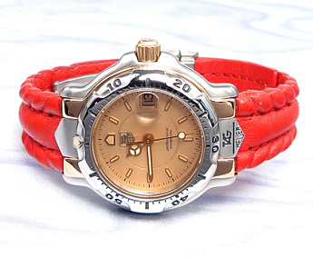 Ремень Tag Heuer FC6041, из кожи телёнка, красный